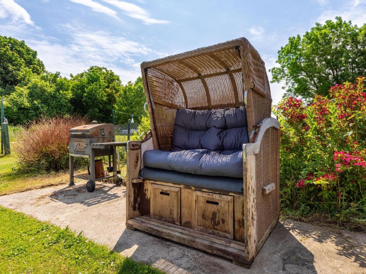 Snug Holiday Home In Divitz Spoldershagen Near Skydiving Luaran gambar