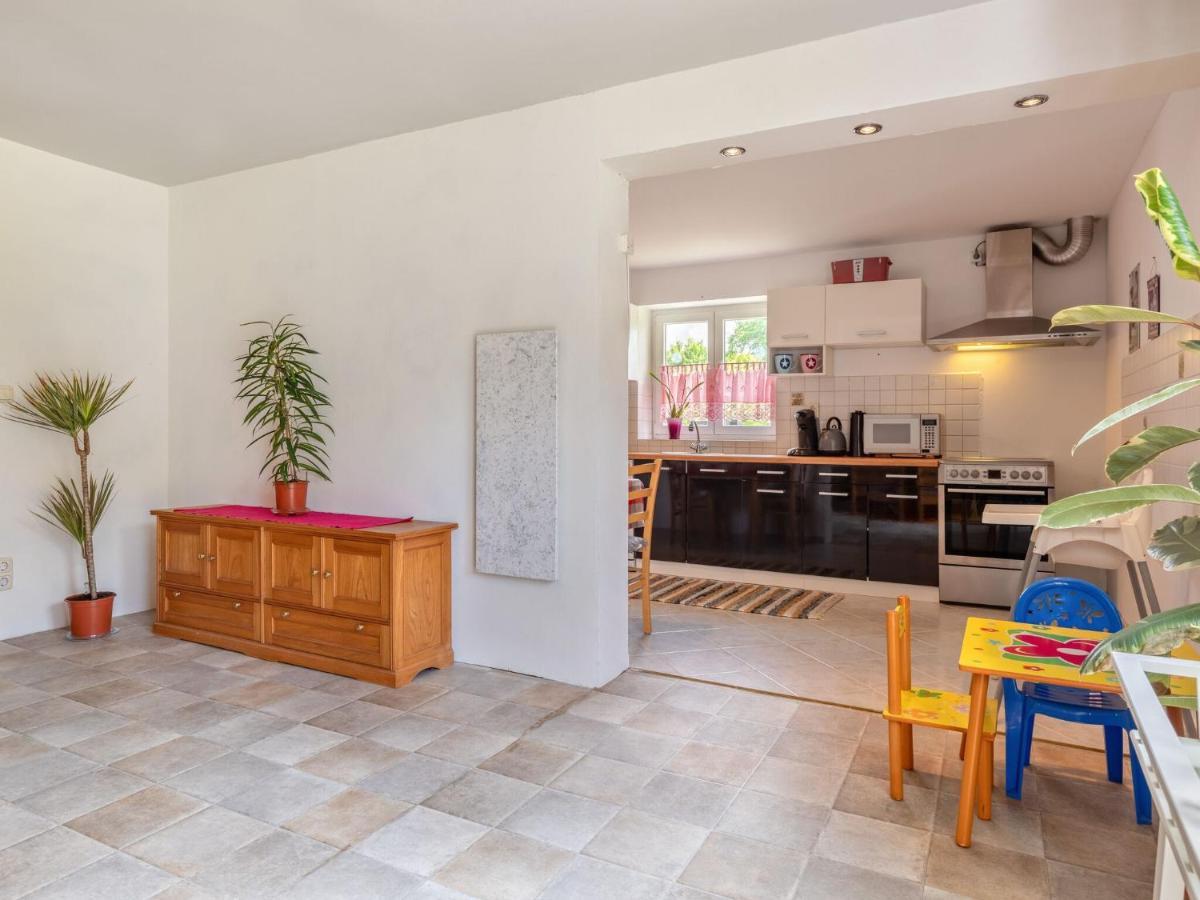 Snug Holiday Home In Divitz Spoldershagen Near Skydiving Luaran gambar